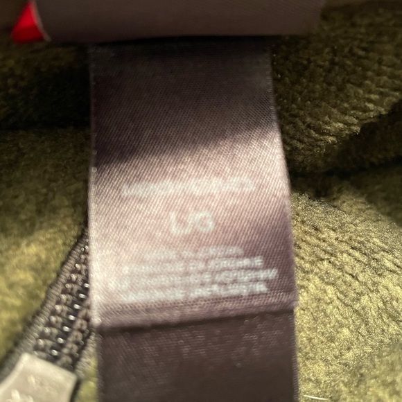 EUC - Northface Quarter Zip Heavy Fleece in Avocado Green - Large - Picture 5 of 6